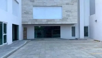 Cemmi Especialidades Médicas - Entre Blvd. Belisario Domínguez Y Av. Cedros