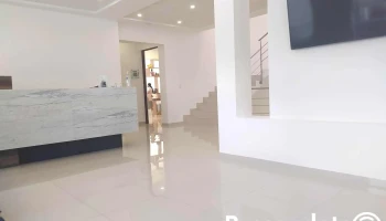Centro Médico Quinta Avenida - Las Américas