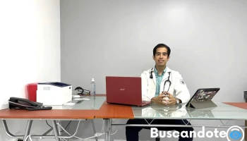 Dr. Carlos Adrián Velásquez Guevara, médico general. - Av. De Las Ciencias 2058
