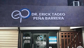 Dr. Erick Tadeo Peña Barrera Doctors Centro Medico - Entre Av. Hidalgo Y Av. Carranza