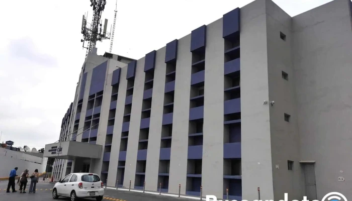 Centro de Especialidades Médicas - Col. Obispado 69