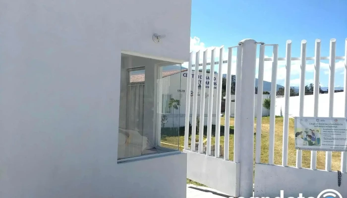 Centro de Salud Petaquillas - Barrio San Isidro