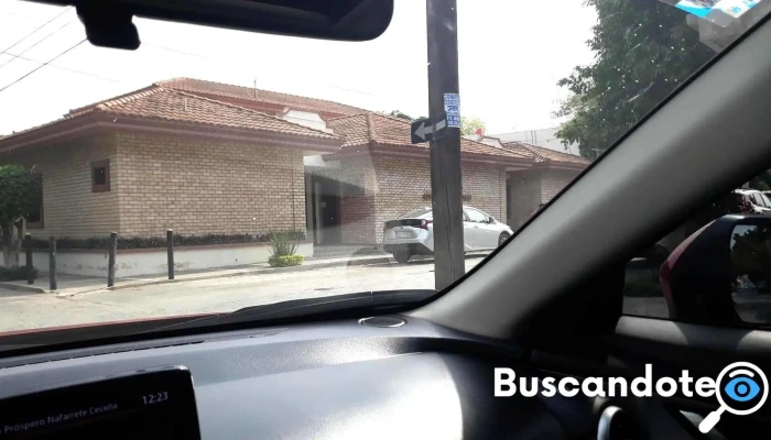 Centro Médico Escandón - Emilio Caballero