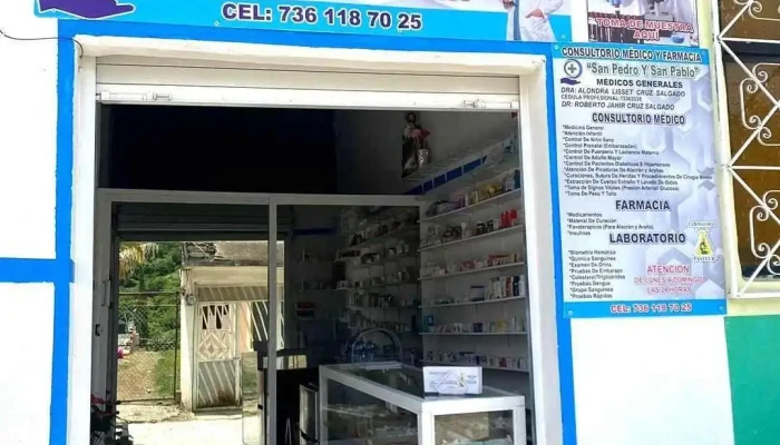 Consultorio Médico Y Farmacia: “san Pedro Y San Pablo” - 40420 Acatempan