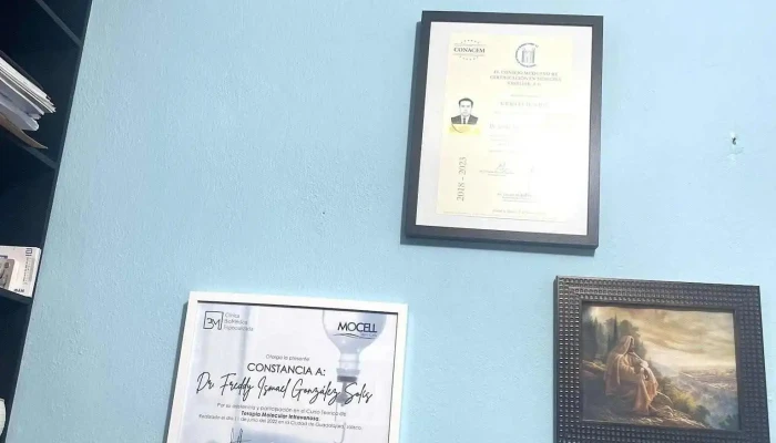 Dr.Freddy González - Médico Familiar. - Praderas De La Victoria
