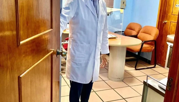 Dr. Pedro Jiménez Ortíz, Pediatra - Nueva Villahermosa
