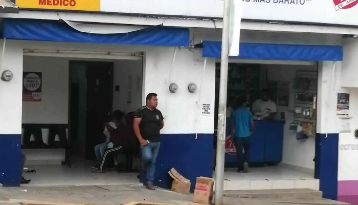Farmacias Similares Berriozábal - Local 9