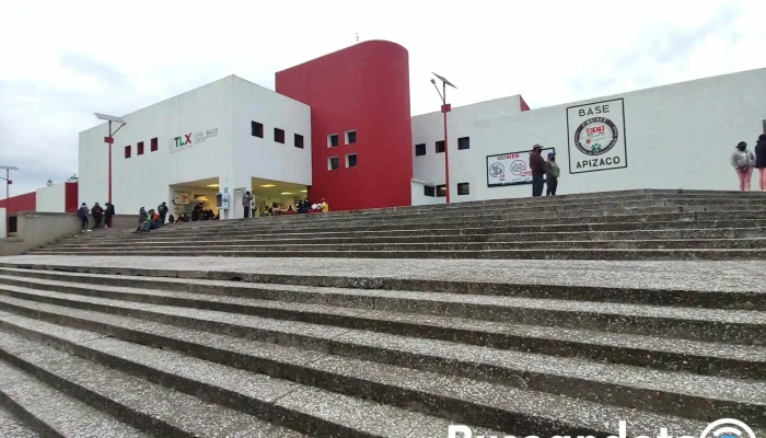 Hospital Regional Emilio Sánchez Piedras - Avenida Universidad