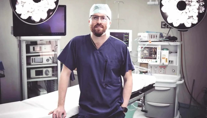 Urólogo en Fresnillo - Dr. Eduardo González - Urología Avanzada Zacatecas - Las Flores